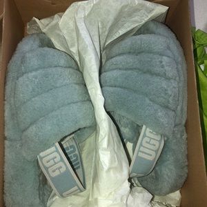 Fluffy ugg slippers